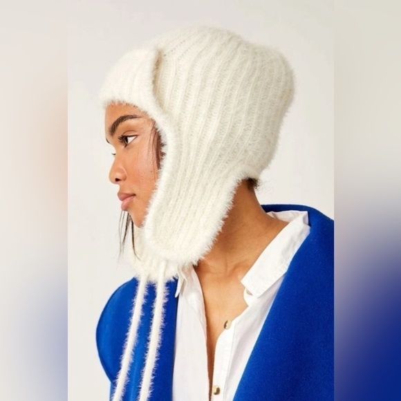 Free People Timber Fuzzy Knit Trapper Hat, Cream, One Size (v) - Picture 1 of 10
